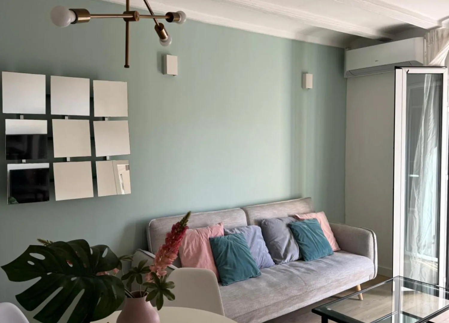 Unique Ramblas Barcelona Apartment